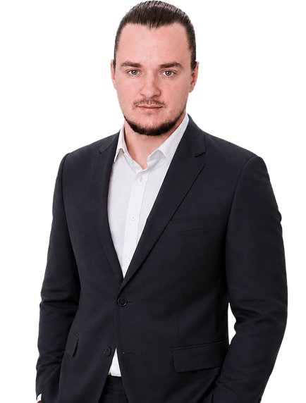 Владислав Макуров